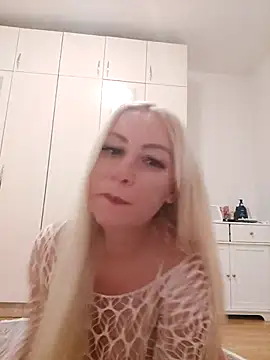 visnjica online show from October 2025 09:34:02 PM