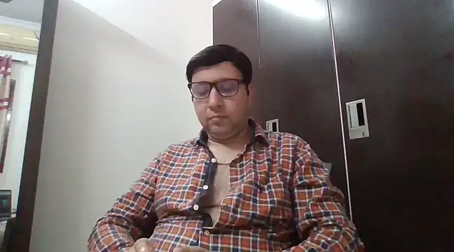 Snapshot of innocentboy1987 chatting on March 2025 04:40:02 AM innocentboy1987 online show from March 2025 04:40:02 AM