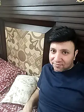 innocentboy1987 online show from April 2026 05:18:02 AM