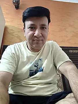 innocentboy1987 online show from May 2026 04:25:02 PM