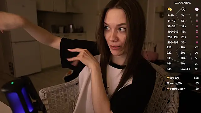Snapshot of alexa_feels_ chatting on February 2025 09:37:01 PM alexa feels  online show from February 2025 09:37:01 PM