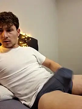 Boddy1301 online show from February 2026 05:38:01 PM