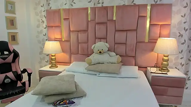 ArianaFranco online show from March 2026 04:07:02 AM