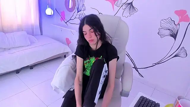 Isabela Fiorelli online show from March 2025 12:26:02 PM