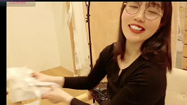 sakura-ch online show from February 2025 11:25:01 AM