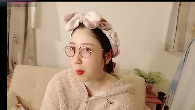 sakura-ch online show from March 2025 05:47:02 PM