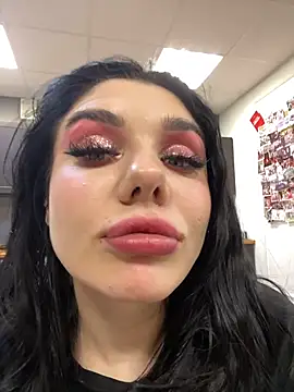 MaeveMoon online show from January 2026 05:37:01 PM