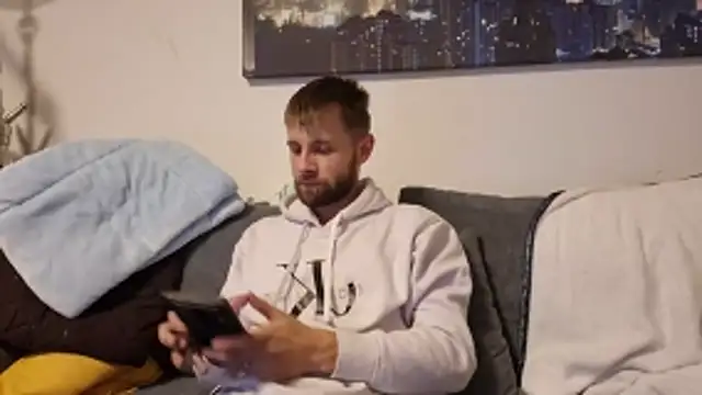 ademandjulia online show from October 2025 10:00:01 PM