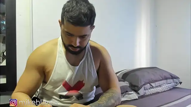 mikeblaree online show from October 2025 02:51:02 PM