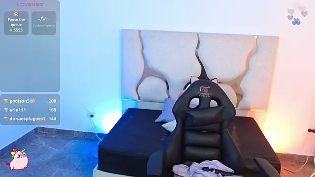 Snapshot of Issa_tay1 chatting on February 2025 09:36:02 AM Issa tay1 online show from February 2025 09:36:02 AM