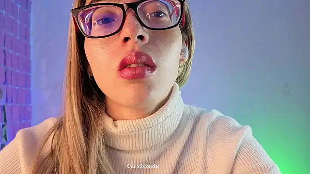Carolblonde online show from December 2025 01:02:02 AM