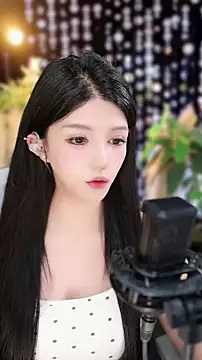 Snapshot of vv-77 chatting on November 2025 03:56:01 PM vv-77 online show from November 2025 03:56:01 PM