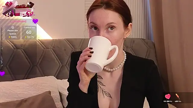 Snapshot of JoYung chatting on February 2025 04:24:02 AM JoYung online show from February 2025 04:24:02 AM