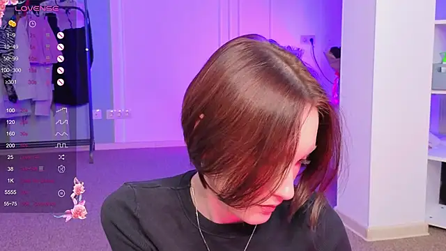 Snapshot of JoYung chatting on November 2025 11:23:02 AM JoYung online show from November 2025 11:23:02 AM