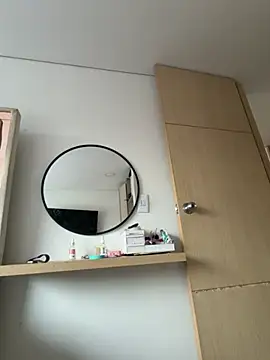 KarolVega- online show from November 2025 02:50:01 PM