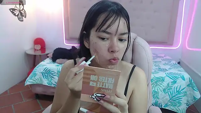 honnielane online show from February 2025 12:36:02 PM