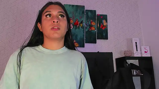 Snapshot of Selena_fox7 chatting on October 2025 04:02:01 AM Selena fox7 online show from October 2025 04:02:01 AM