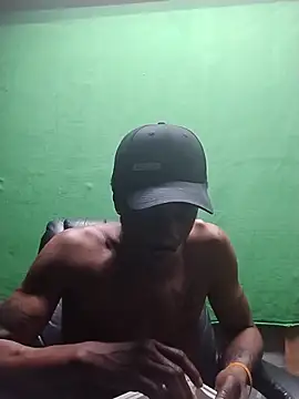 Snapshot of BrownSkinGuy420 chatting on February 2025 08:42:02 PM BrownSkinGuy420 online show from February 2025 08:42:02 PM