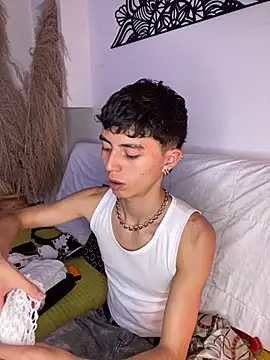 MaikyCooper online show from September 2025 08:45:02 PM