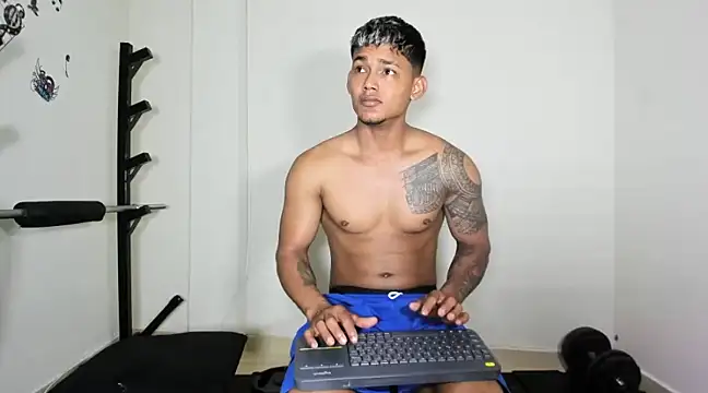 Blackhot000 online show from March 2025 01:59:02 PM