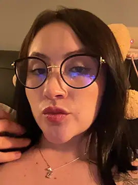 Snapshot of ValentinaOrtiz3 chatting on May 2026 02:18:01 AM ValentinaOrtiz3 online show from May 2026 02:18:01 AM