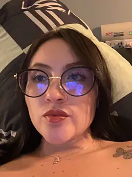 Snapshot of ValentinaOrtiz3 chatting on May 2026 02:52:02 AM ValentinaOrtiz3 online show from May 2026 02:52:02 AM