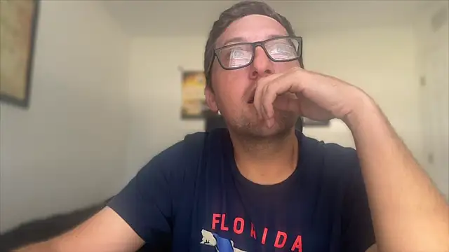 Milflover96 online show from October 2025 01:11:01 PM