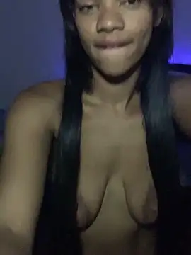Snapshot of Mirellysbs1 chatting on February 2025 04:44:01 AM Mirellysbs1 online show from February 2025 04:44:01 AM