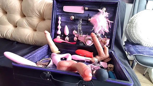 Snapshot of Chanel_Noire chatting on March 2025 02:08:02 PM Chanel Noire online show from March 2025 02:08:02 PM