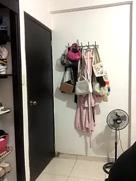 Snapshot of Anitta_bell chatting on November 2025 10:01:02 PM Anitta bell online show from November 2025 10:01:02 PM