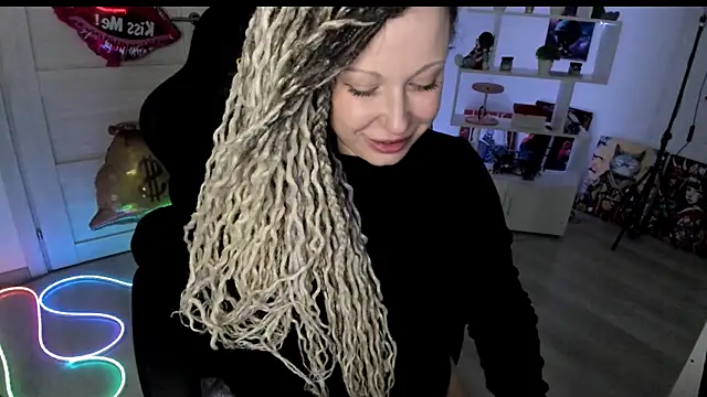 HoneySallyMoore online show from August 2026 12:58:02 AM