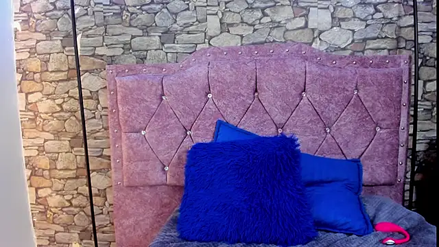 nicky angel1 online show from April 2026 09:39:33 PM