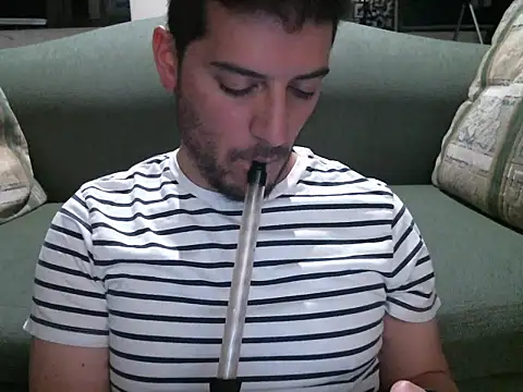 Snapshot of quitomanec chatting on September 2025 05:30:01 AM quitomanec online show from September 2025 05:30:01 AM