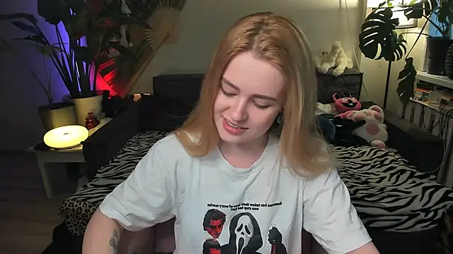 Alexa Pirs online show from March 2026 03:18:01 PM