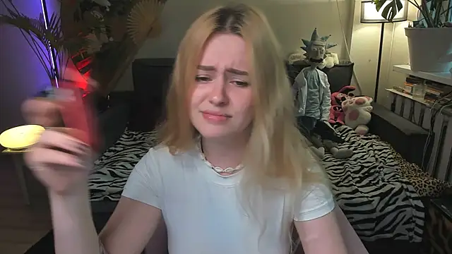 Alexa Pirs online show from July 2026 05:08:02 PM
