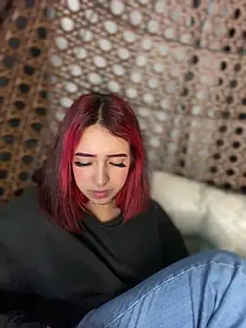 Snapshot of Scarlett-LS chatting on February 2025 09:53:01 AM Scarlett-LS online show from February 2025 09:53:01 AM