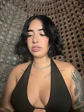 Snapshot of Scarlett-LS chatting on September 2025 01:27:02 AM Scarlett-LS online show from September 2025 01:27:02 AM