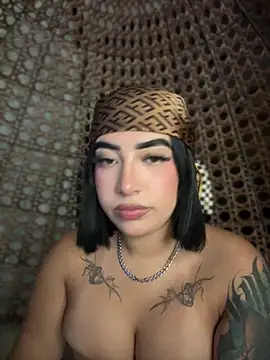 Snapshot of Scarlett-LS chatting on September 2025 01:51:02 AM Scarlett-LS online show from September 2025 01:51:02 AM