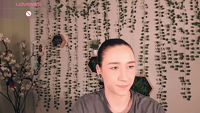 Snapshot of Smoke_of_soul_ chatting on March 2025 01:48:01 PM Smoke of soul  online show from March 2025 01:48:01 PM