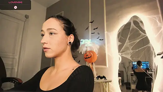 Snapshot of Smoke_of_soul_ chatting on October 2025 02:02:01 PM Smoke of soul  online show from October 2025 02:02:01 PM