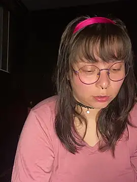 Solo yoss online show from September 2025 06:18:01 AM