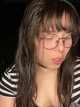 Solo yoss online show from December 2025 06:42:02 AM