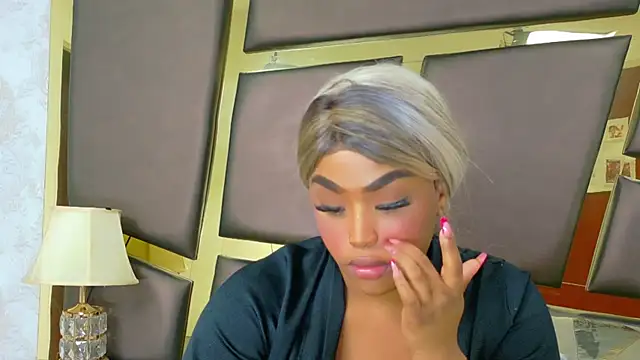 TianahGlow online show from November 2025 09:46:01 AM