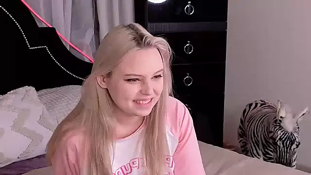 Snapshot of CLAIRE_VOGT chatting on March 2025 05:19:01 AM CLAIRE VOGT online show from March 2025 05:19:01 AM