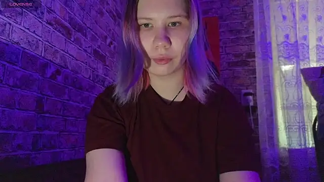 Little kitsune1707 online show from September 2025 08:41:02 AM