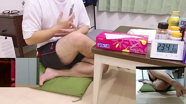 Snapshot of YARASERO-kun chatting on September 2025 02:41:01 PM YARASERO-kun online show from September 2025 02:41:01 PM