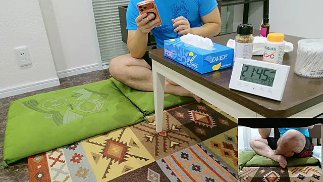 Snapshot of YARASERO-kun chatting on October 2025 12:46:01 PM YARASERO-kun online show from October 2025 12:46:01 PM