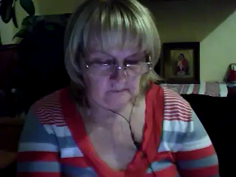 Violet5364 online show from November 2025 03:36:01 PM