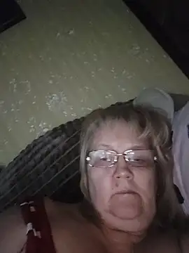 Violet5364 online show from April 2026 09:06:02 PM