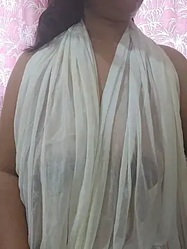 Snapshot of Jassi_Does chatting on November 2025 08:02:01 AM Jassi Does online show from November 2025 08:02:01 AM